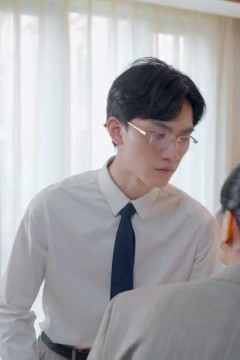 相亲当天和豪门霸总闪婚了